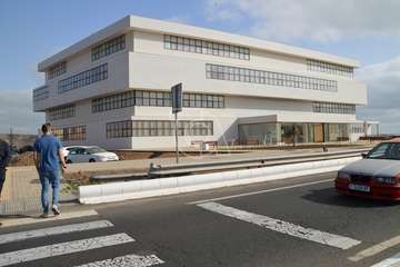 Visita al nuevo edificio administrativo de El Cubillo (Foto TA)